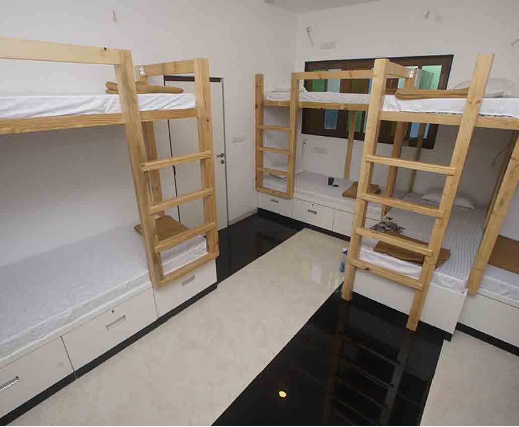 dormitory in andheri east